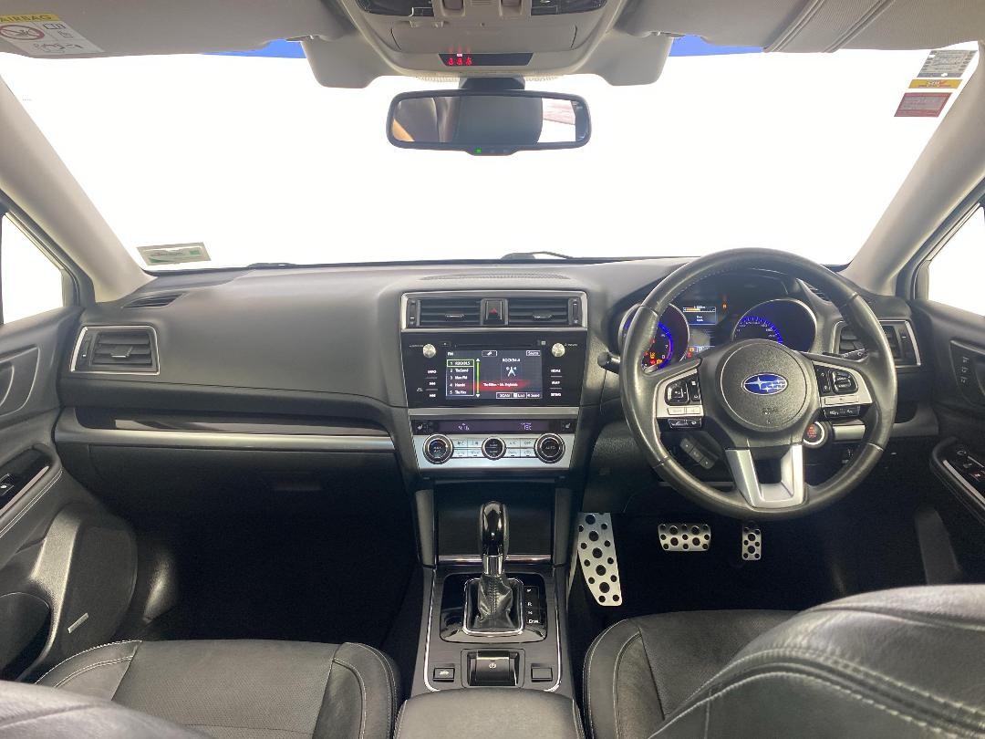 Photo '17' of Subaru Legacy