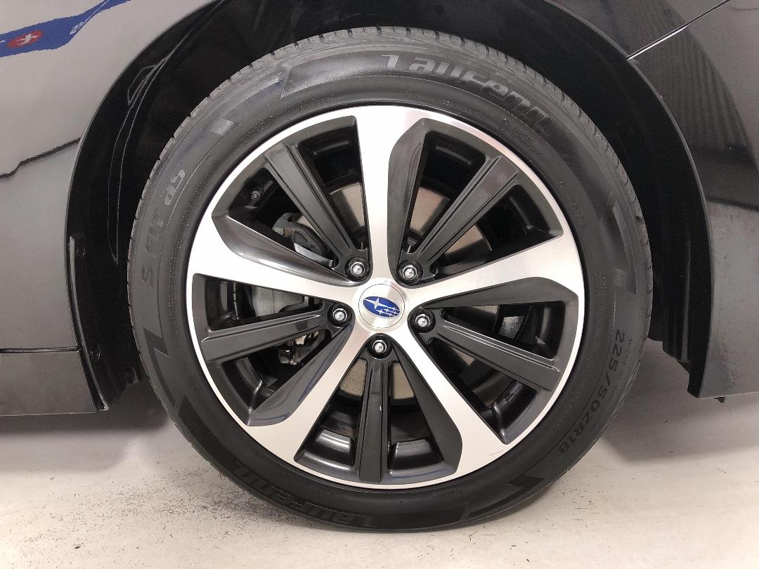 Photo '9' of Subaru Legacy Photo '9' of Subaru Legacy