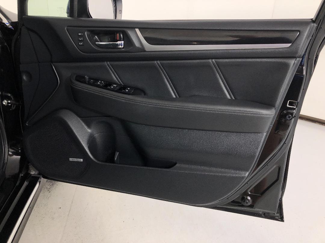 Photo '15' of Subaru Legacy Photo '15' of Subaru Legacy