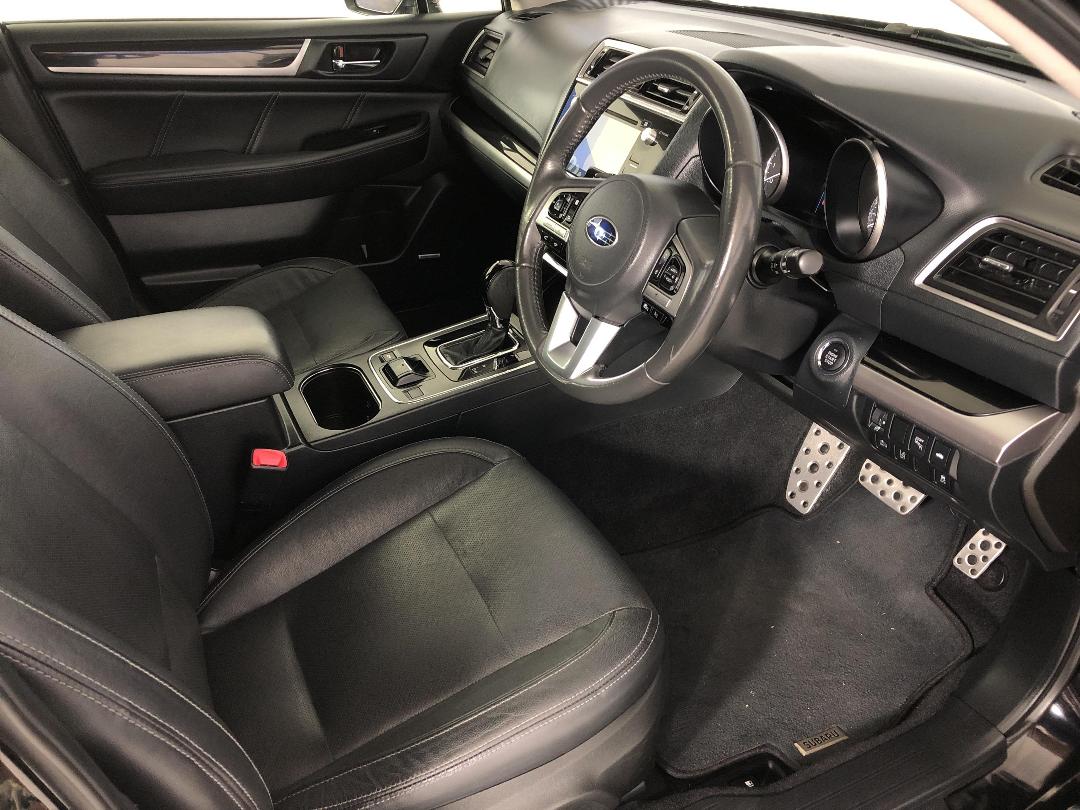 Photo '16' of Subaru Legacy Photo '16' of Subaru Legacy