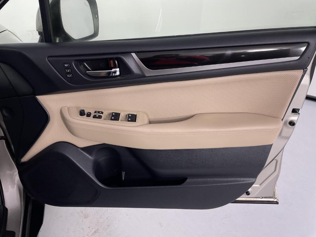 Photo '15' of Subaru Outback