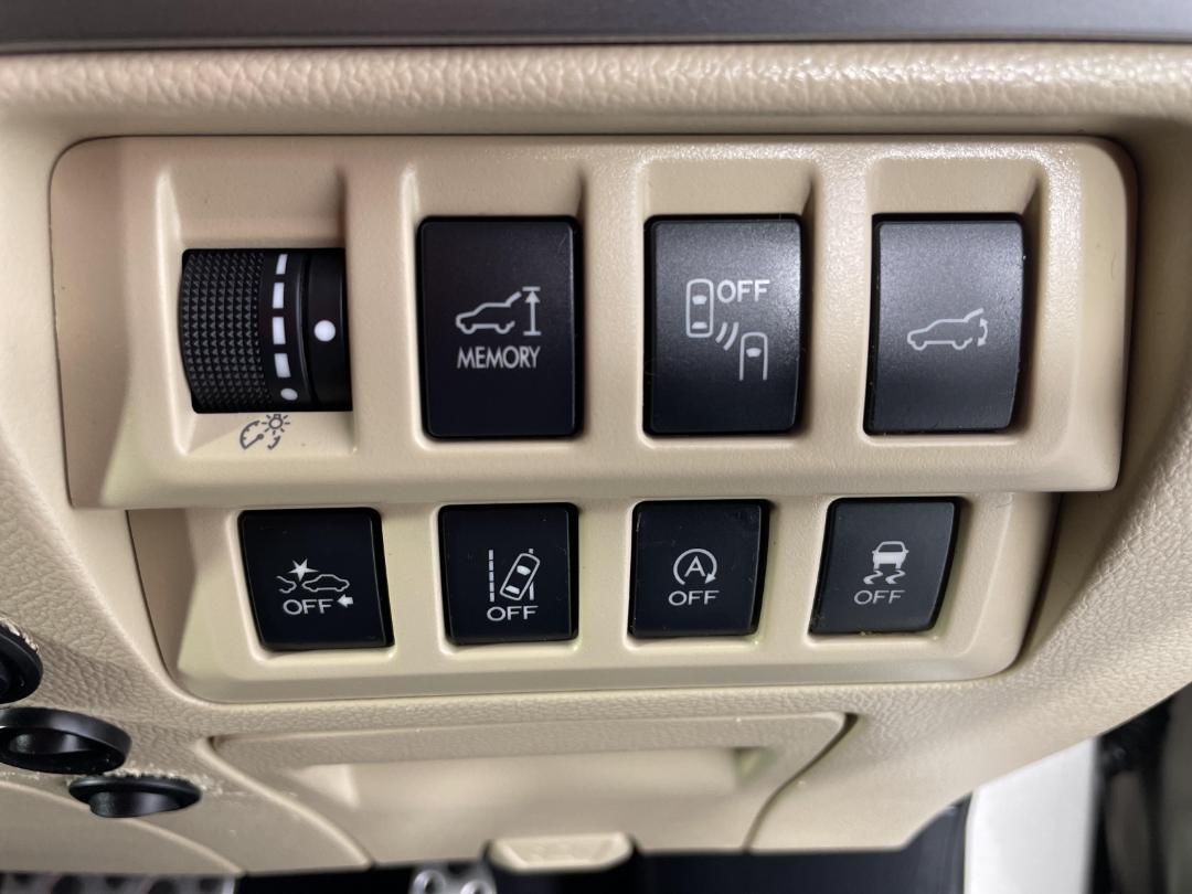 Photo '24' of Subaru Outback