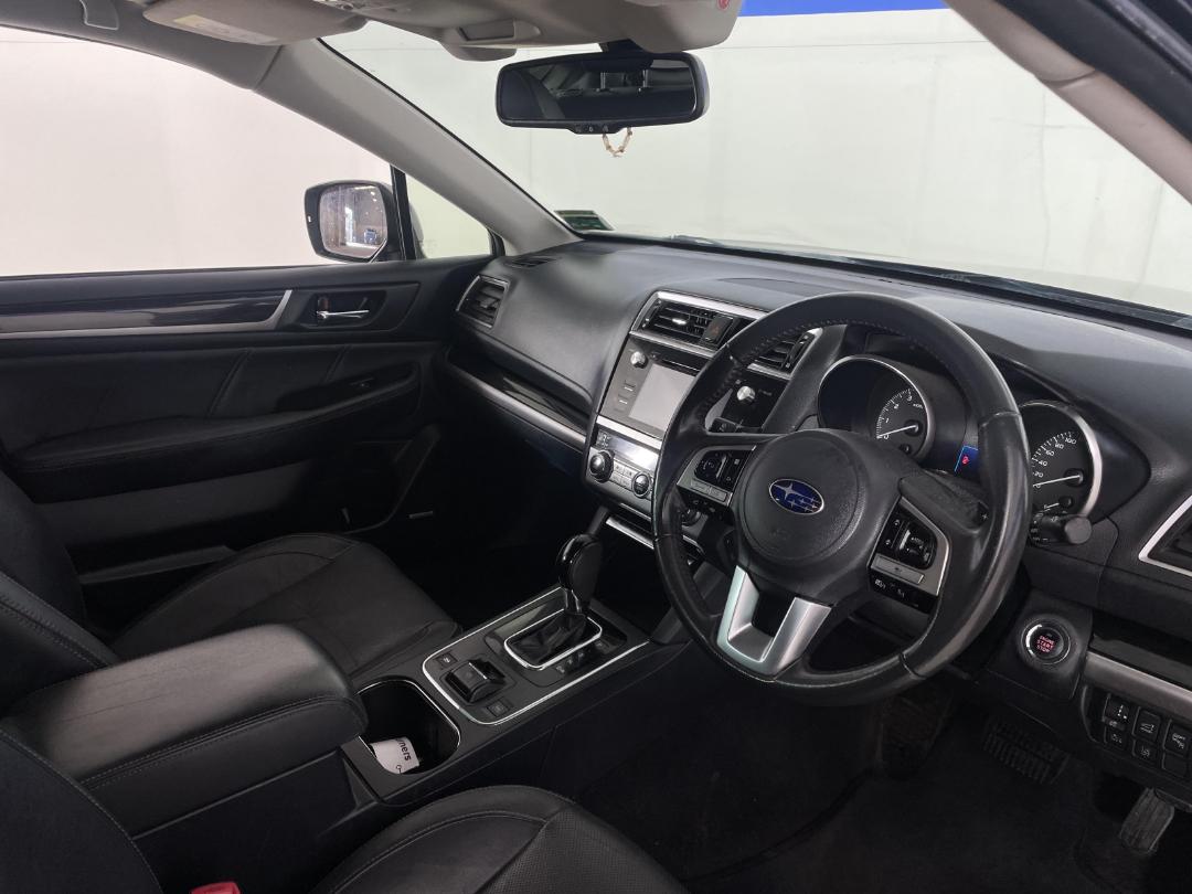 Photo '16' of Subaru Outback