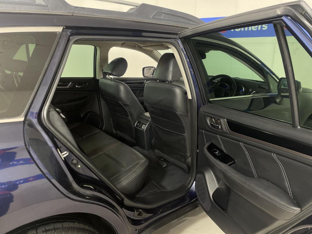 Photo '19' of Subaru Outback