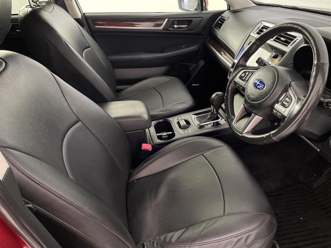 Photo '16' of Subaru Outback