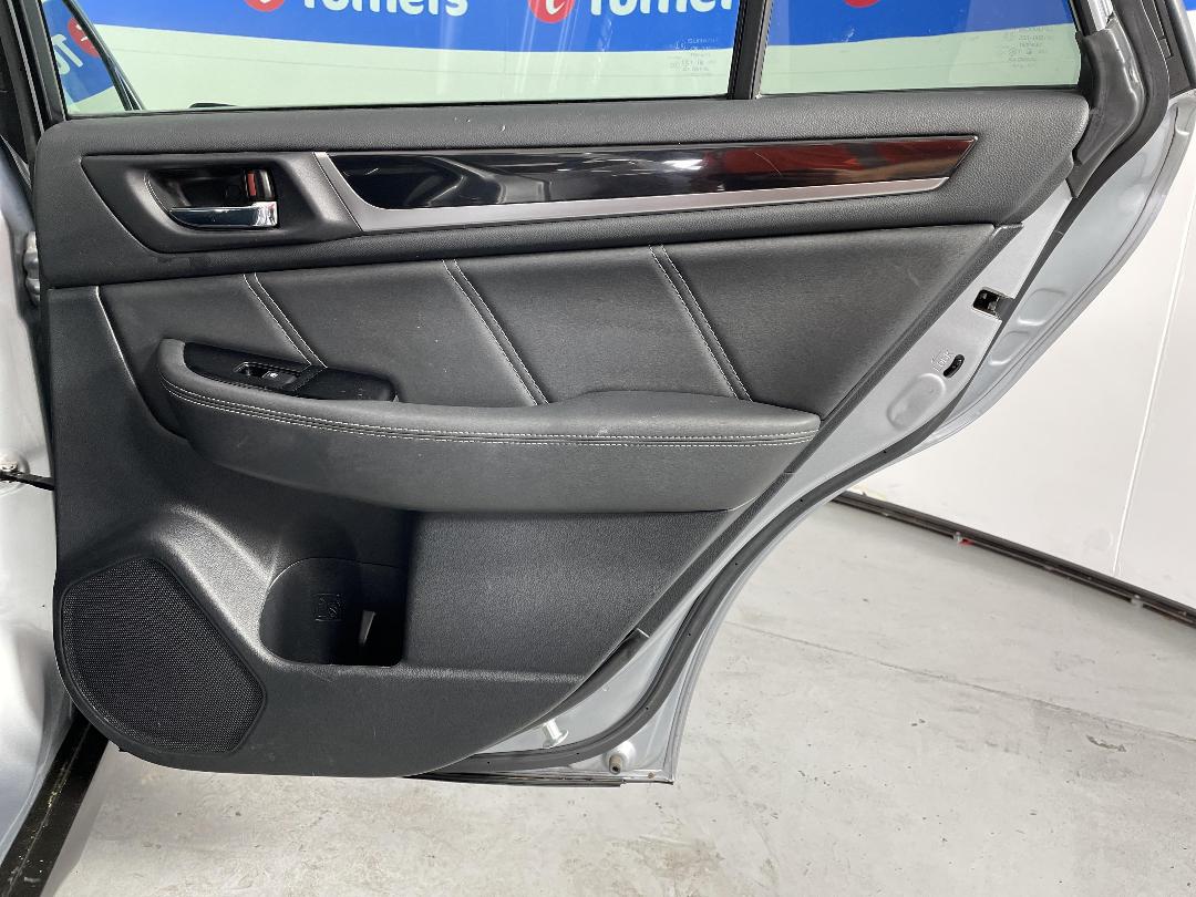 Photo '19' of Subaru Outback