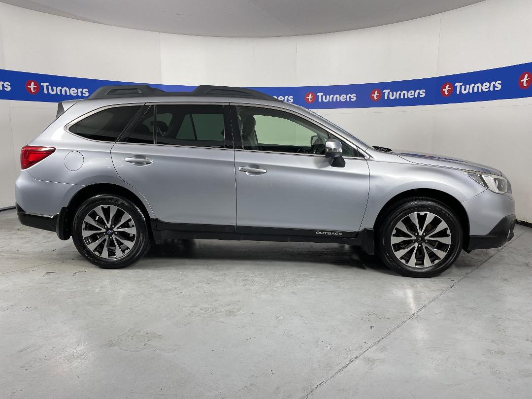 Photo '23' of Subaru Outback