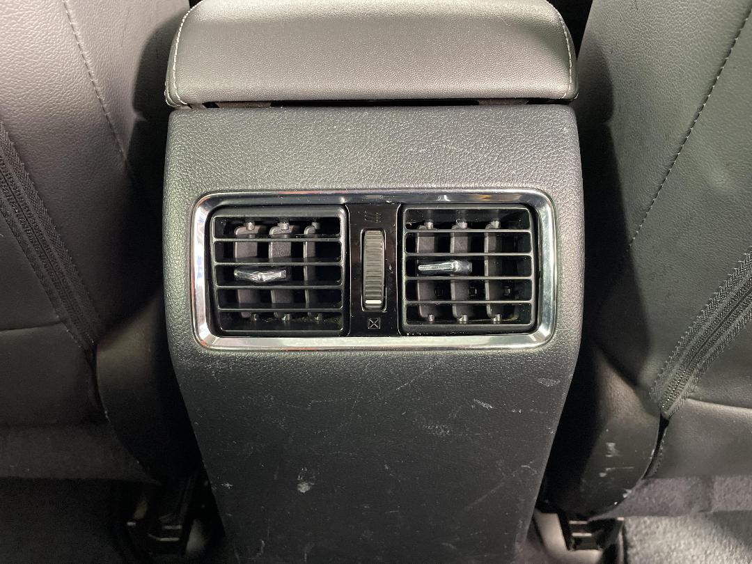 Photo '40' of Subaru Outback