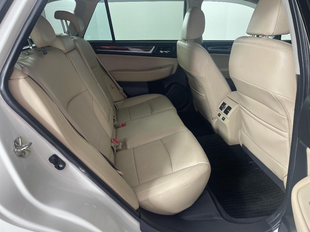 Photo '20' of Subaru Outback