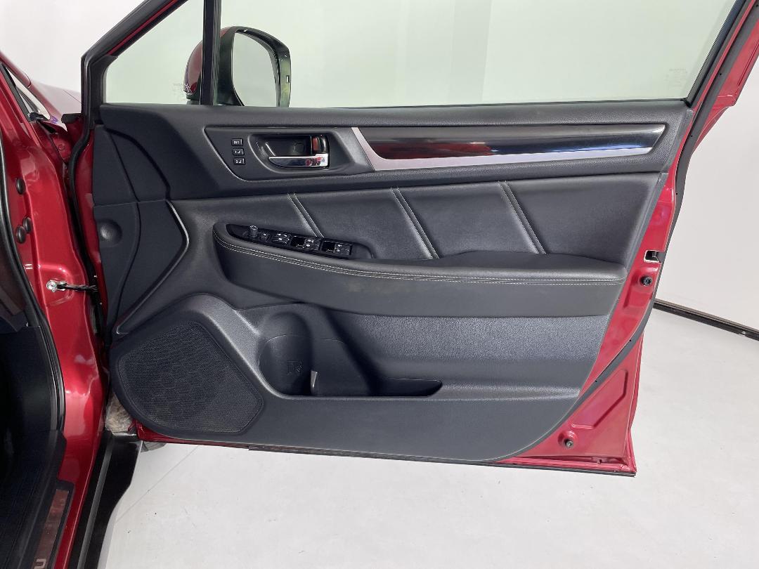 Photo '15' of Subaru Outback