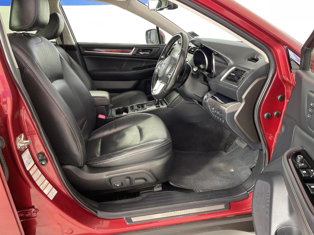 Photo '16' of Subaru Outback