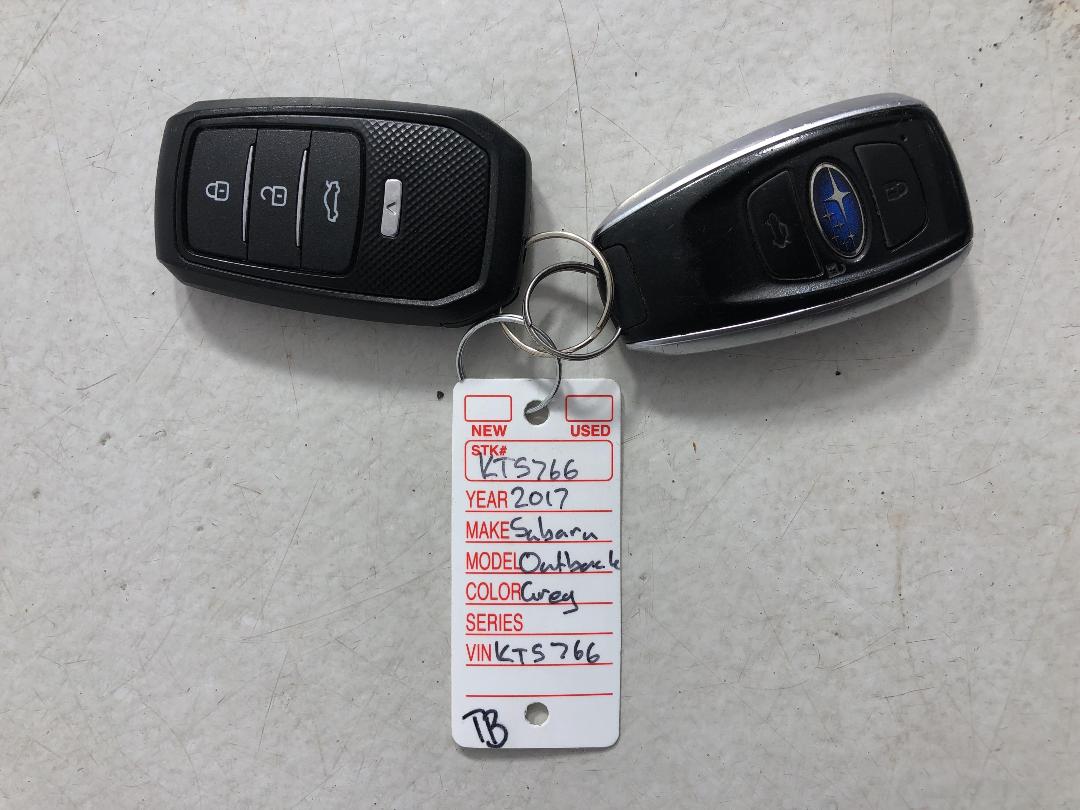 Photo '22' of Subaru Outback