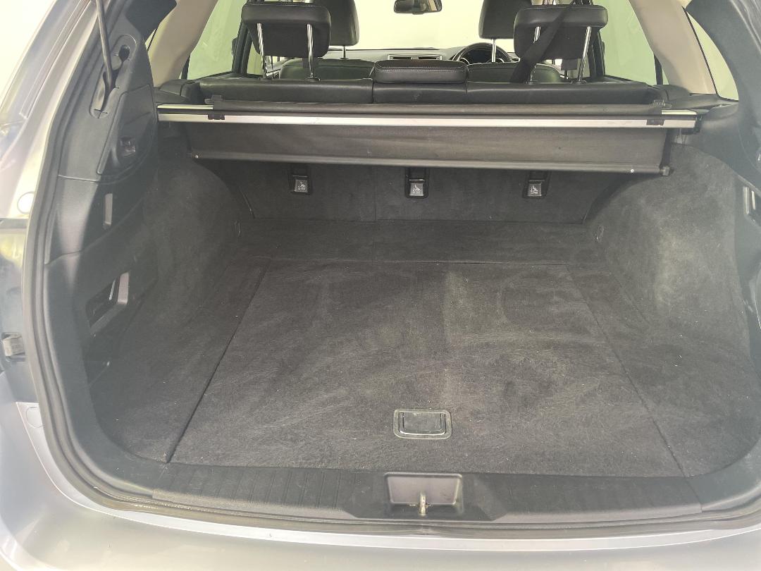 Photo '14' of Subaru Outback