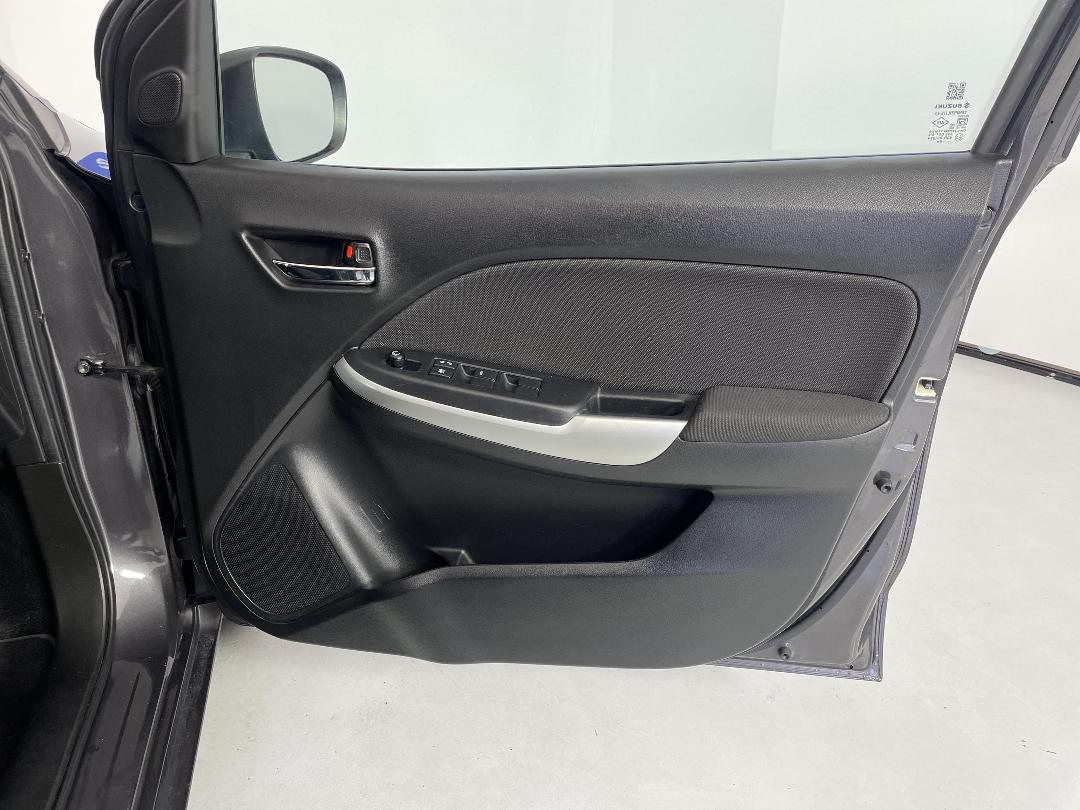 Photo '15' of Suzuki Baleno