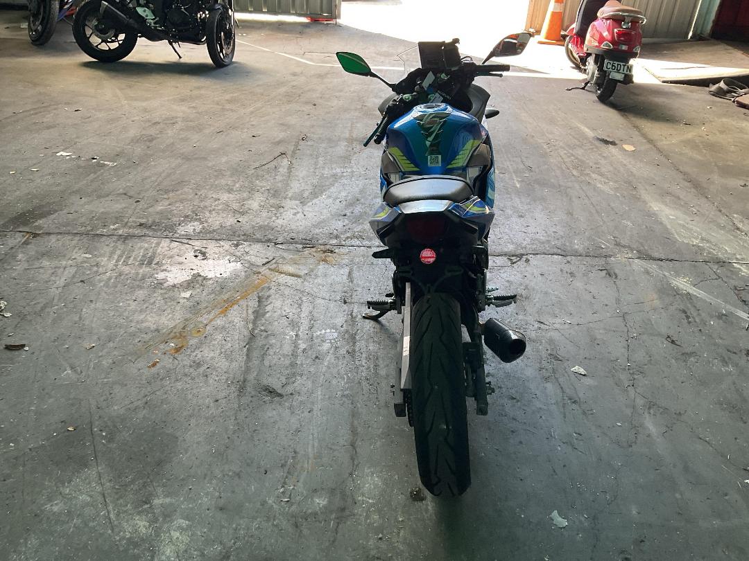 Photo '6' of Suzuki GSX250 RZA