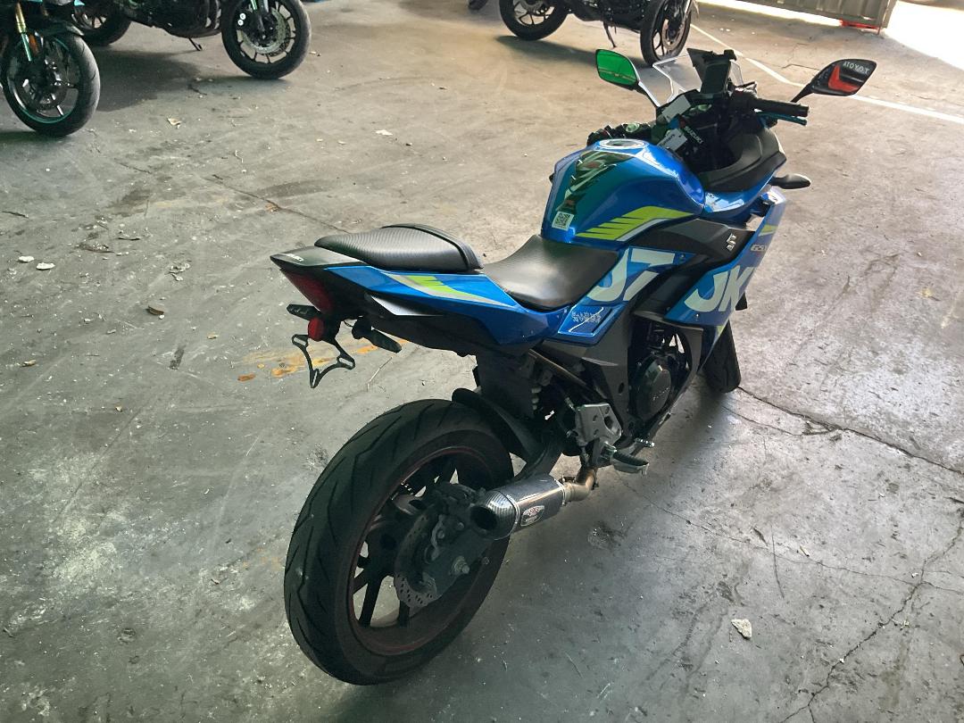 Photo '7' of Suzuki GSX250 RZA