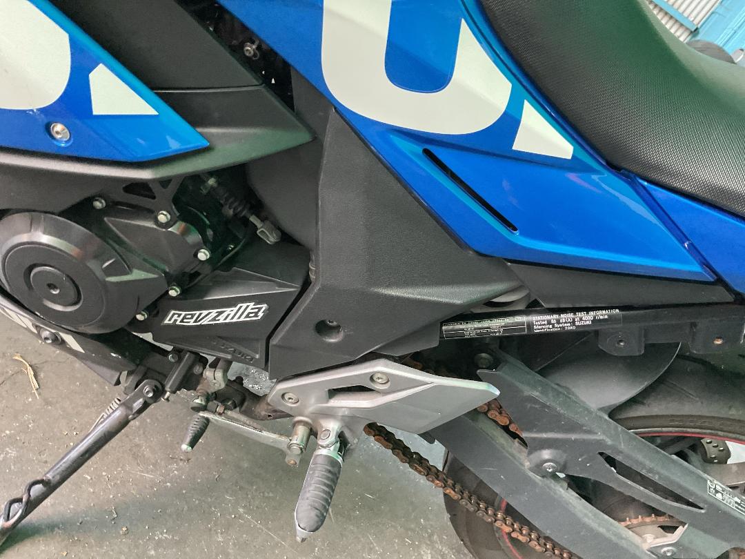 Photo '21' of Suzuki GSX250 RZA