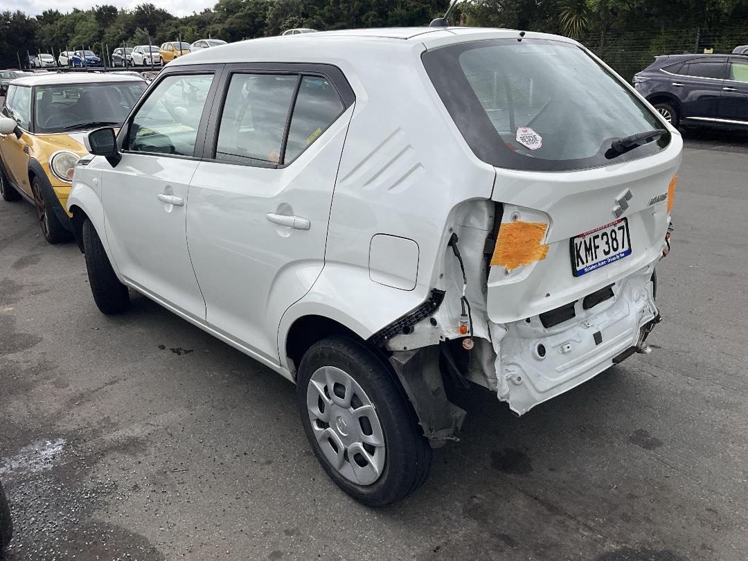 Photo '3' of Suzuki Ignis Glxc Photo '3' of Suzuki Ignis Glxc