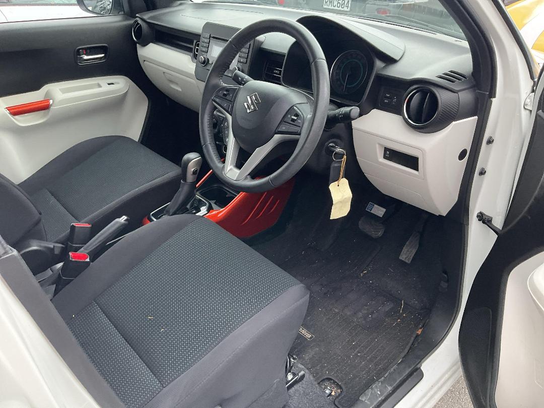 Photo '12' of Suzuki Ignis Glxc Photo '12' of Suzuki Ignis Glxc