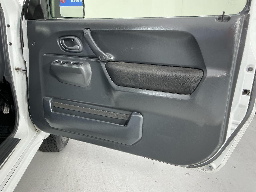 Photo '15' of Suzuki Jimny