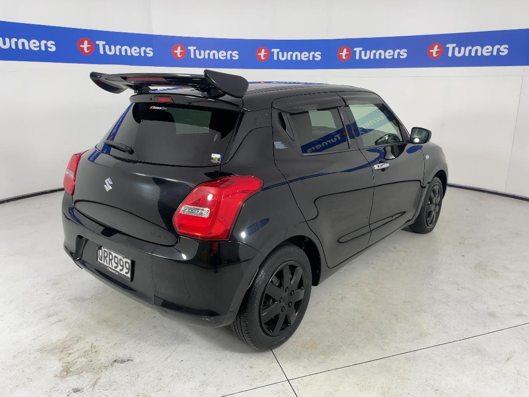 Photo '7' of Suzuki Swift Photo '7' of Suzuki Swift