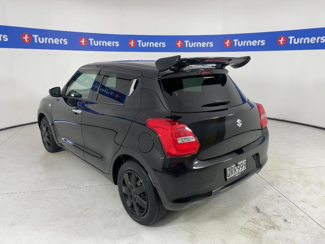 Photo '5' of Suzuki Swift Photo '5' of Suzuki Swift