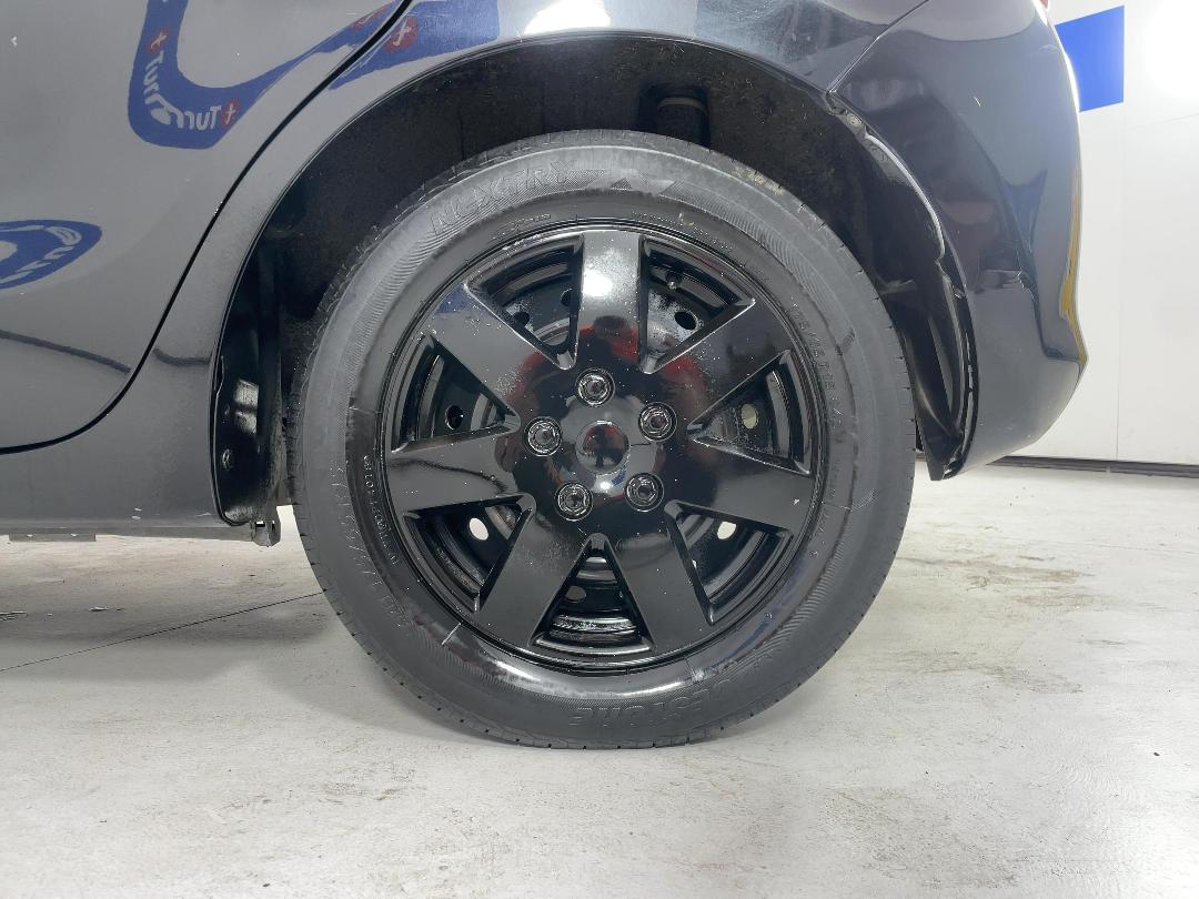 Photo '11' of Suzuki Swift Photo '11' of Suzuki Swift