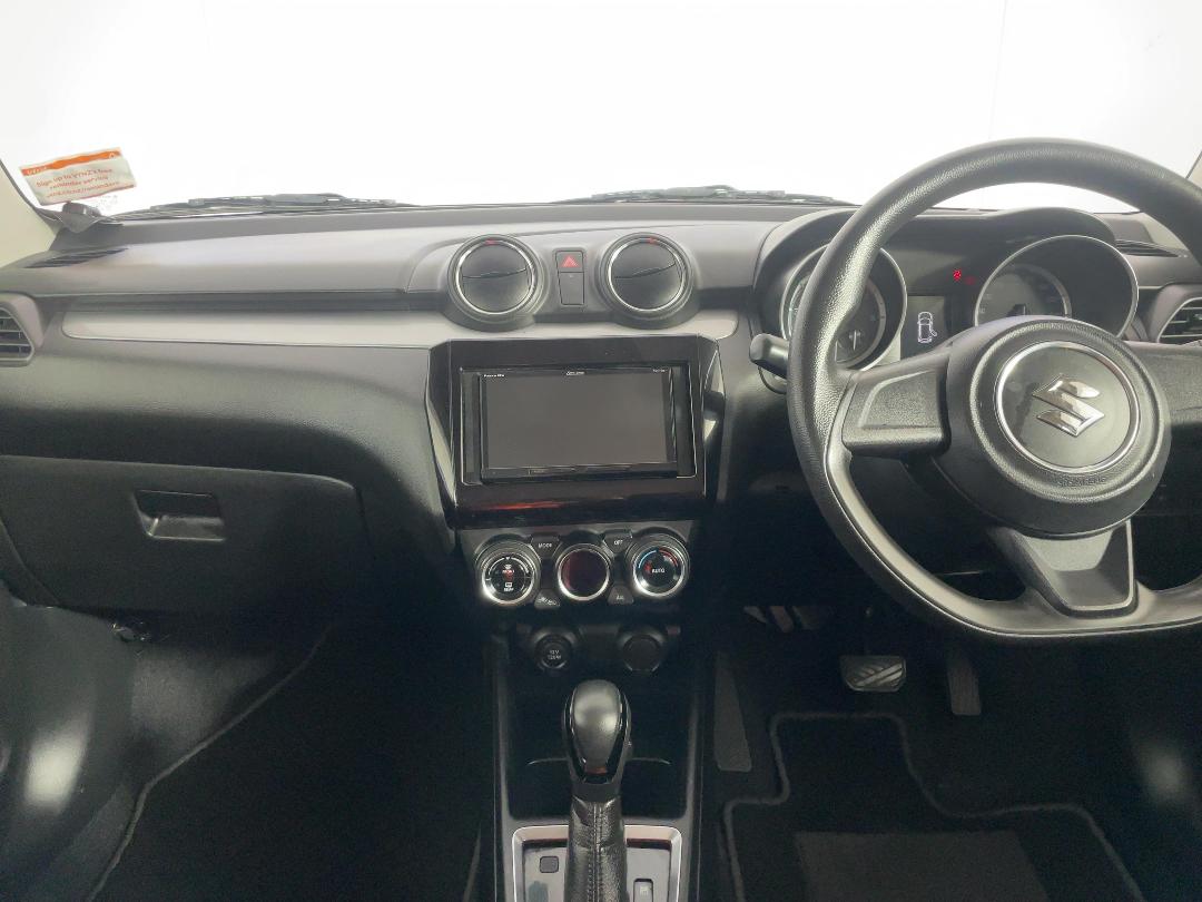 Photo '17' of Suzuki Swift Photo '17' of Suzuki Swift