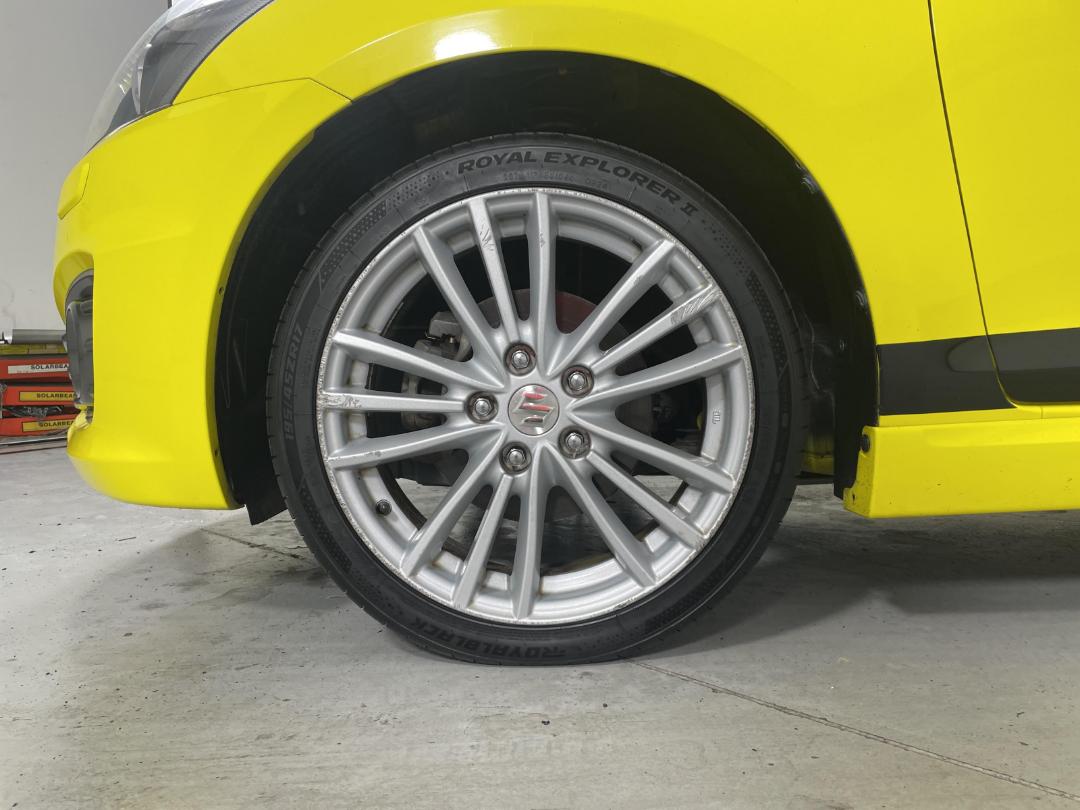 Photo '10' of Suzuki Swift