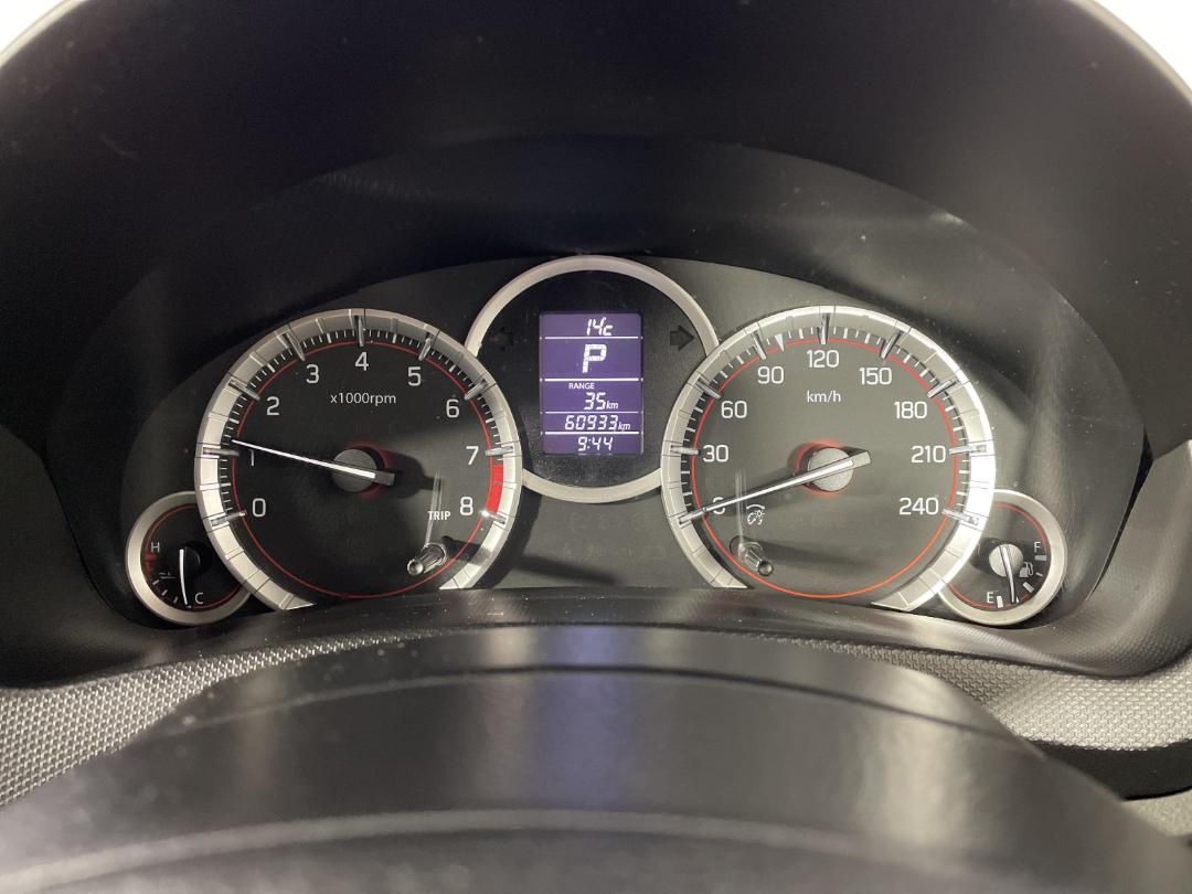 Photo '21' of Suzuki Swift