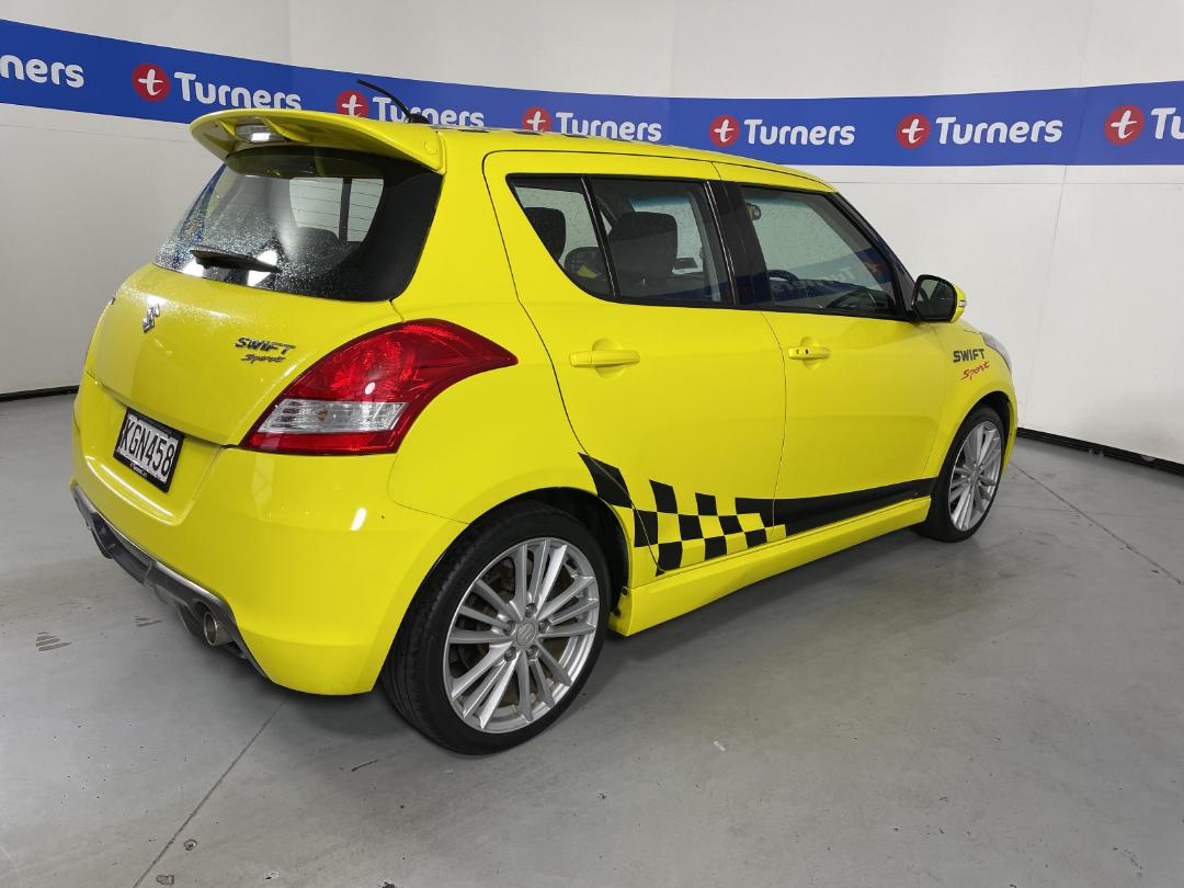 Photo '7' of Suzuki Swift