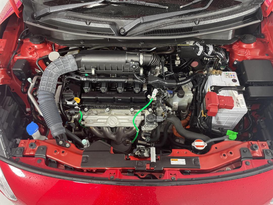 Photo '13' of Suzuki Swift