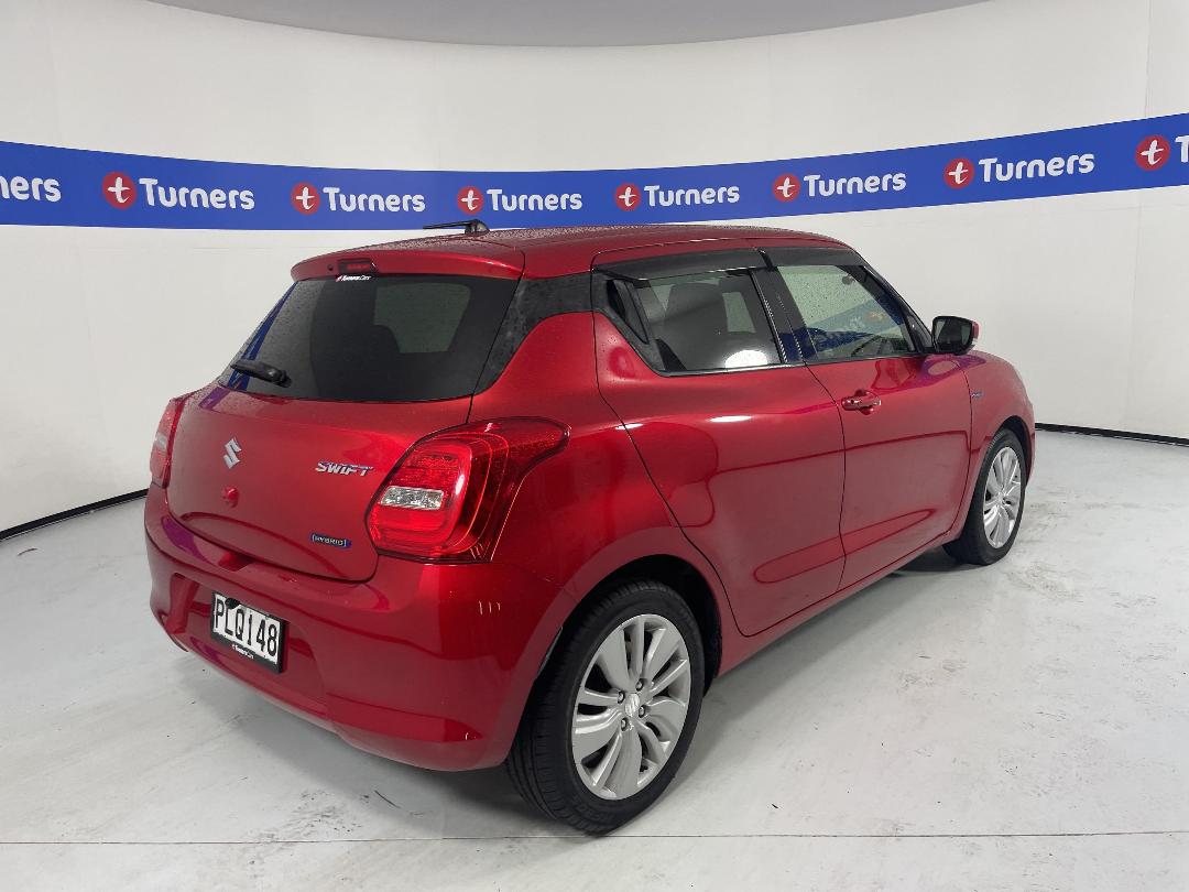 Photo '7' of Suzuki Swift