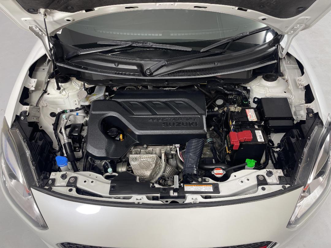 Photo '13' of Suzuki Swift Photo '13' of Suzuki Swift