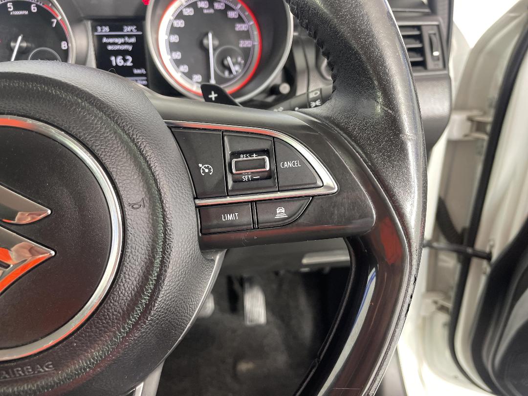 Photo '24' of Suzuki Swift Photo '24' of Suzuki Swift