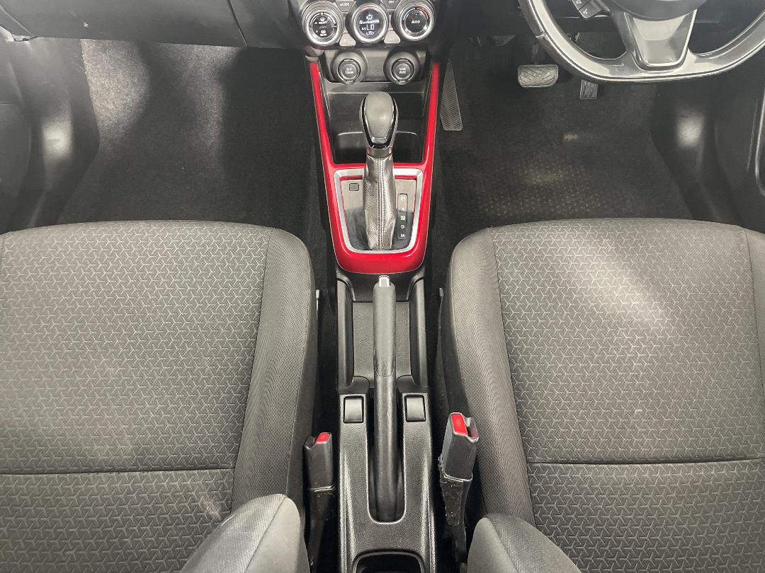 Photo '18' of Suzuki Swift Photo '18' of Suzuki Swift