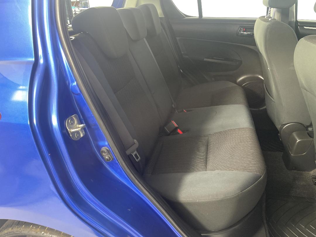 Photo '20' of Suzuki Swift