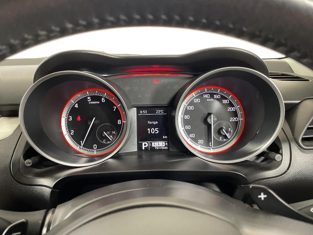 Photo '21' of Suzuki Swift