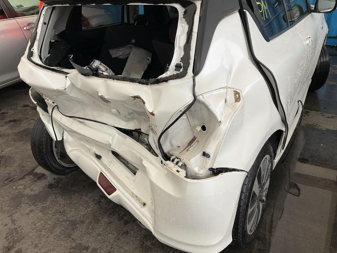 Photo '33' of Suzuki Swift Hybrid