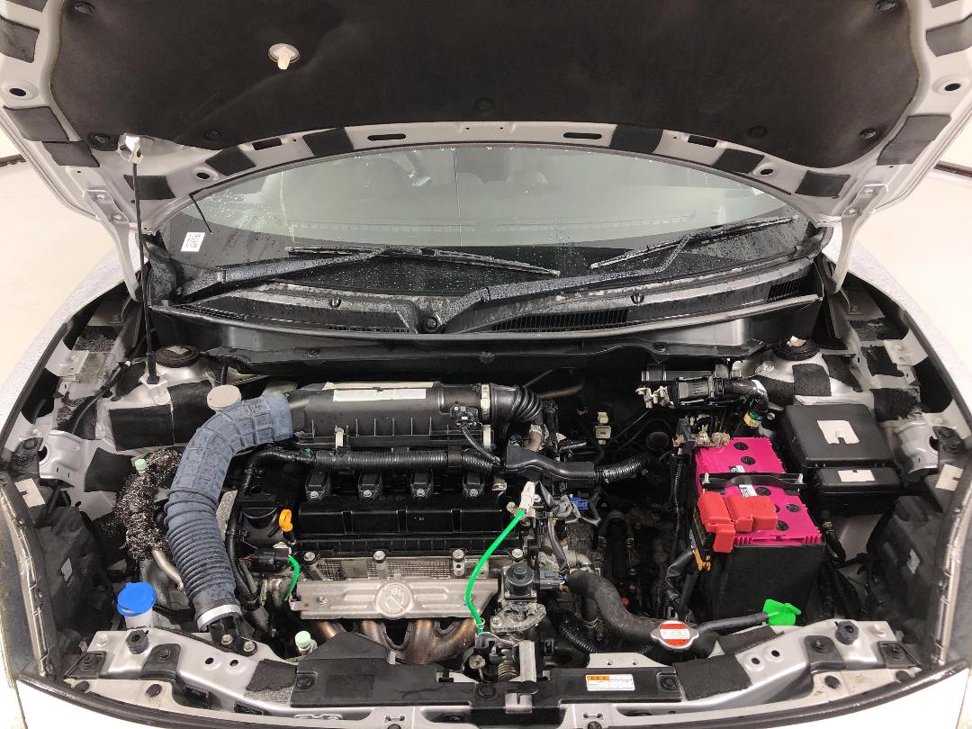 Photo '13' of Suzuki Swift