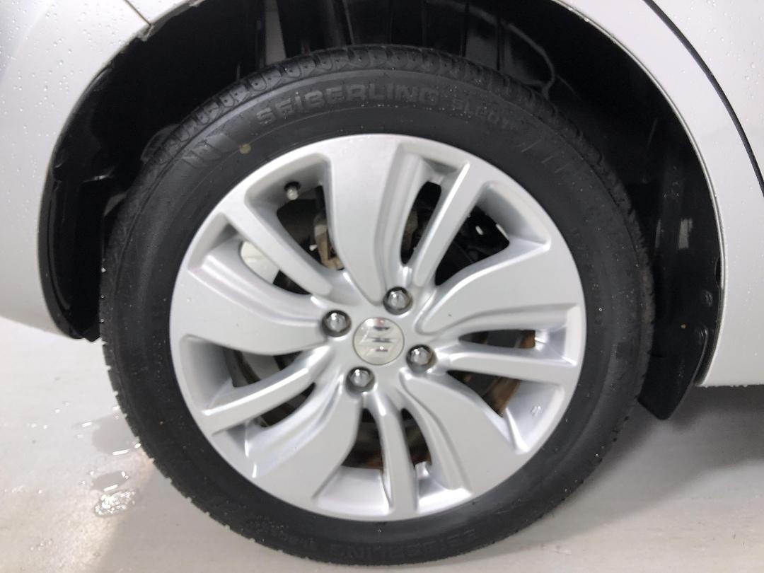 Photo '12' of Suzuki Swift