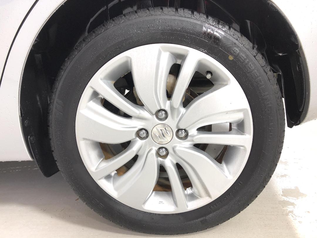 Photo '11' of Suzuki Swift