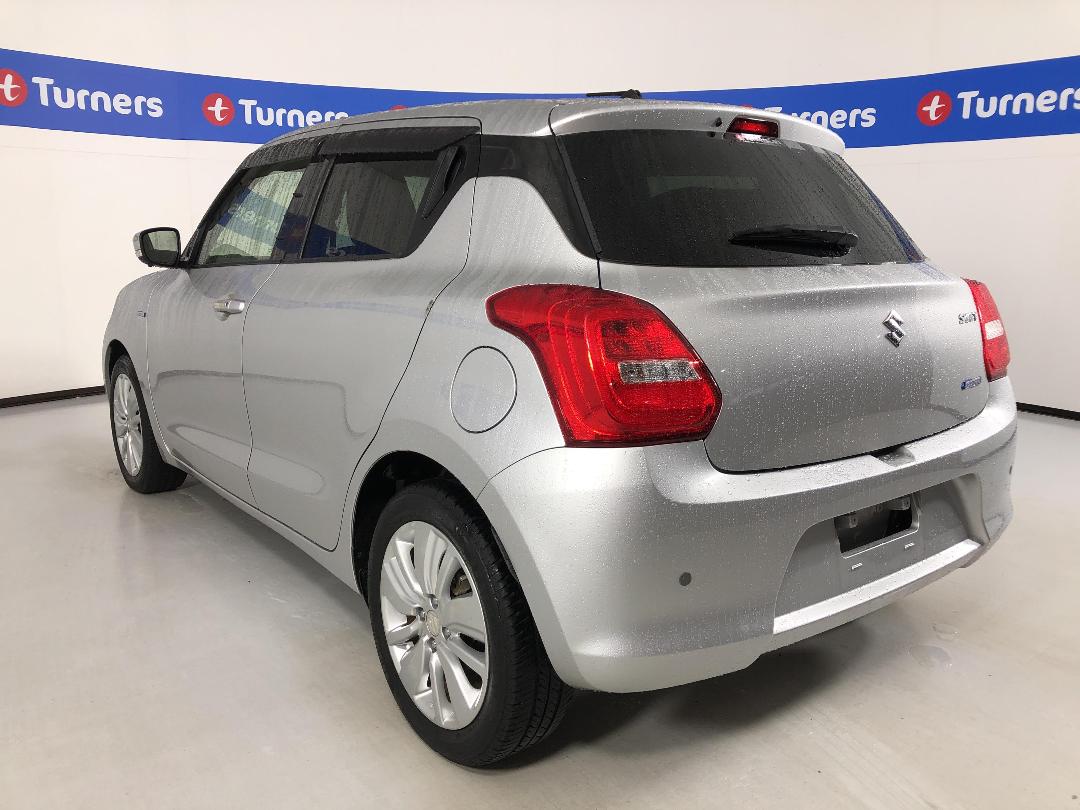 Photo '5' of Suzuki Swift