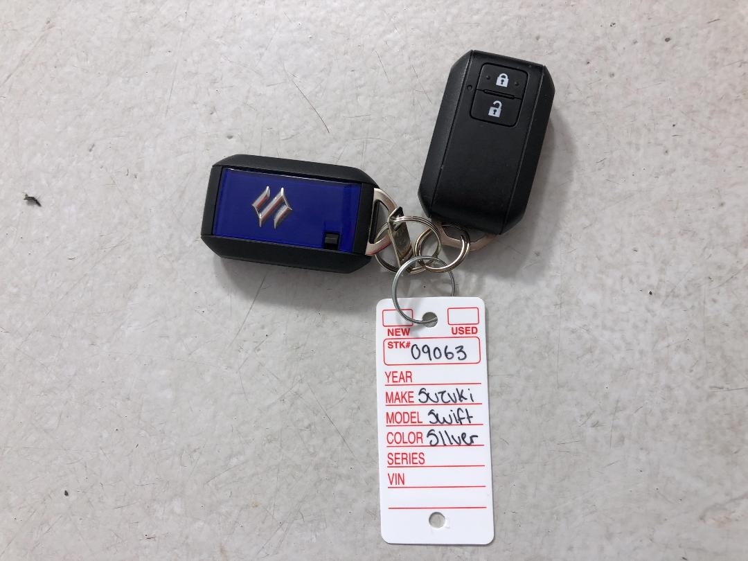 Photo '22' of Suzuki Swift