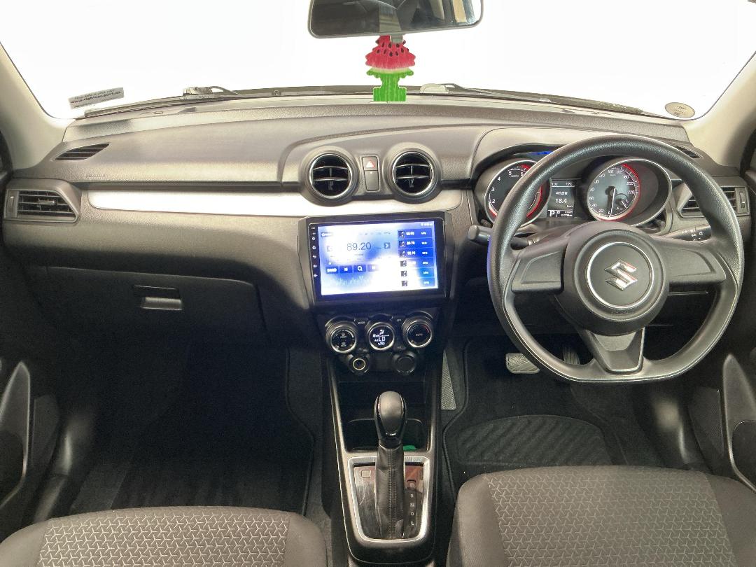 Photo '17' of Suzuki Swift