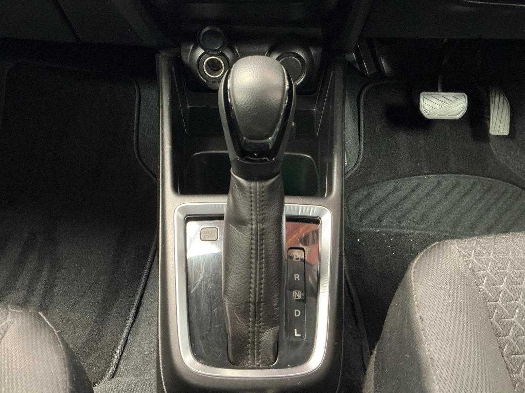 Photo '23' of Suzuki Swift