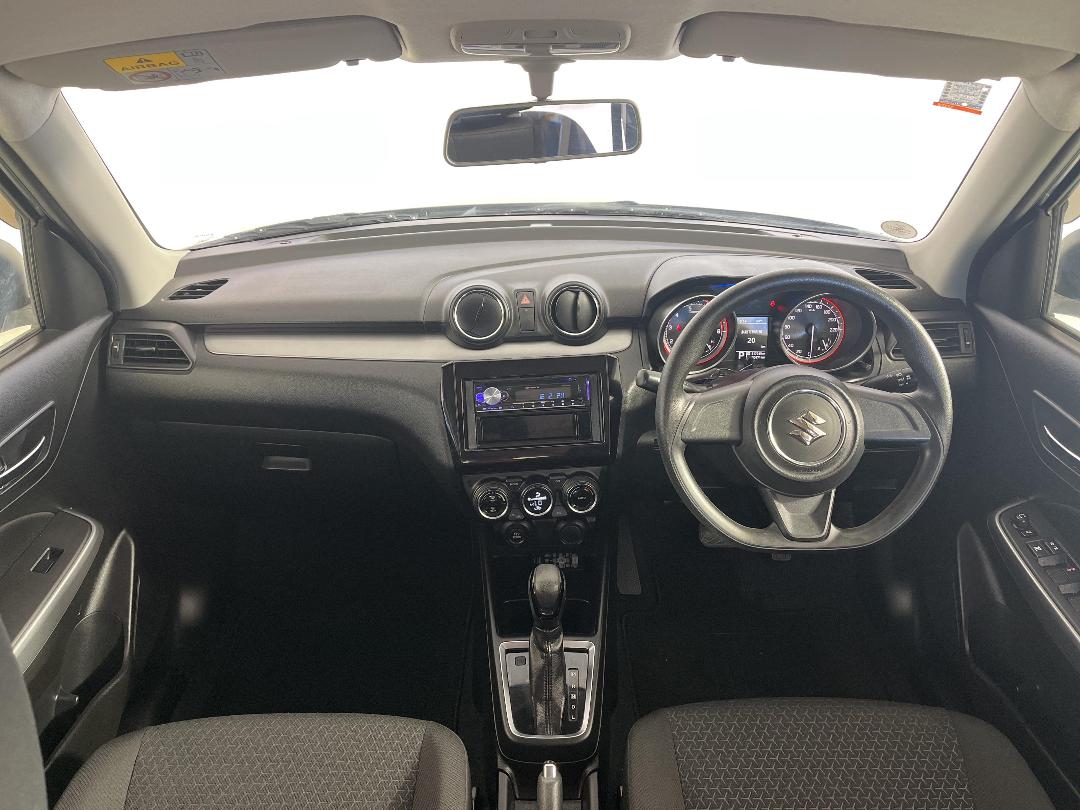 Photo '17' of Suzuki Swift