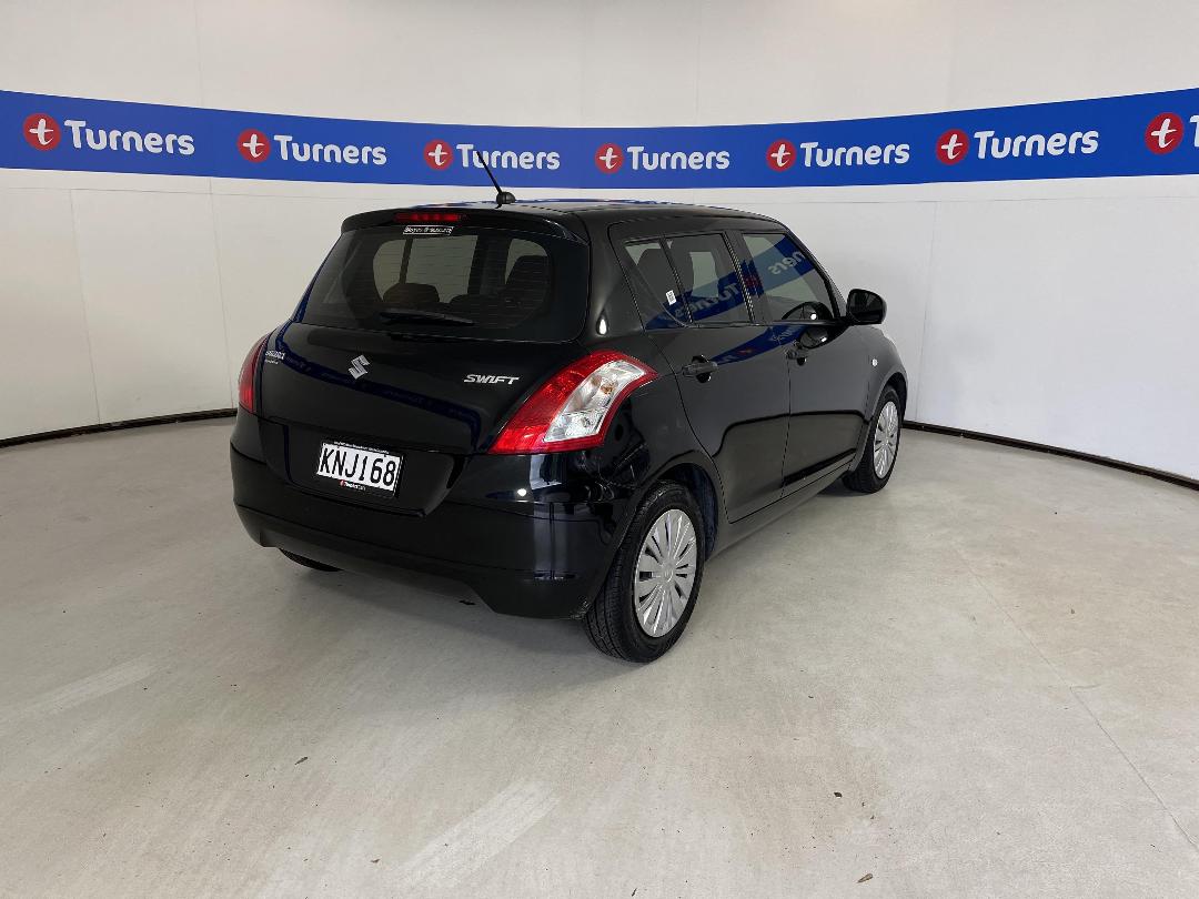 Photo '7' of Suzuki Swift Photo '7' of Suzuki Swift