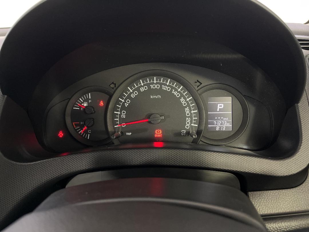 Photo '21' of Suzuki Swift Photo '21' of Suzuki Swift