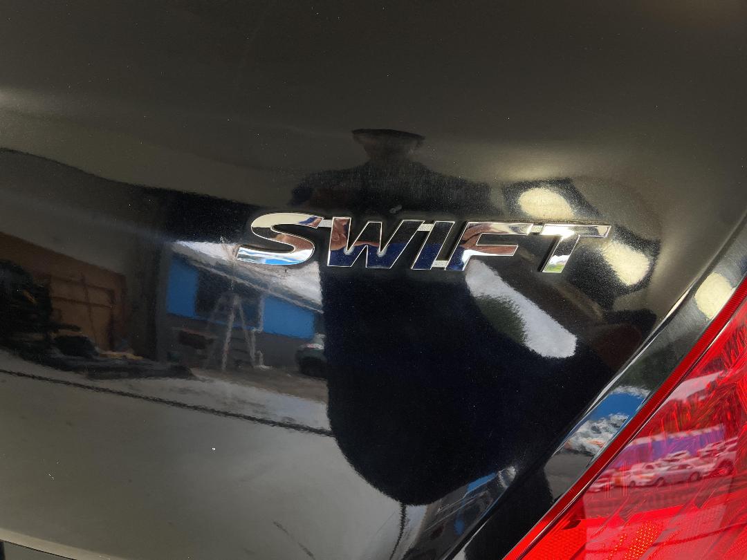 Photo '23' of Suzuki Swift Photo '23' of Suzuki Swift